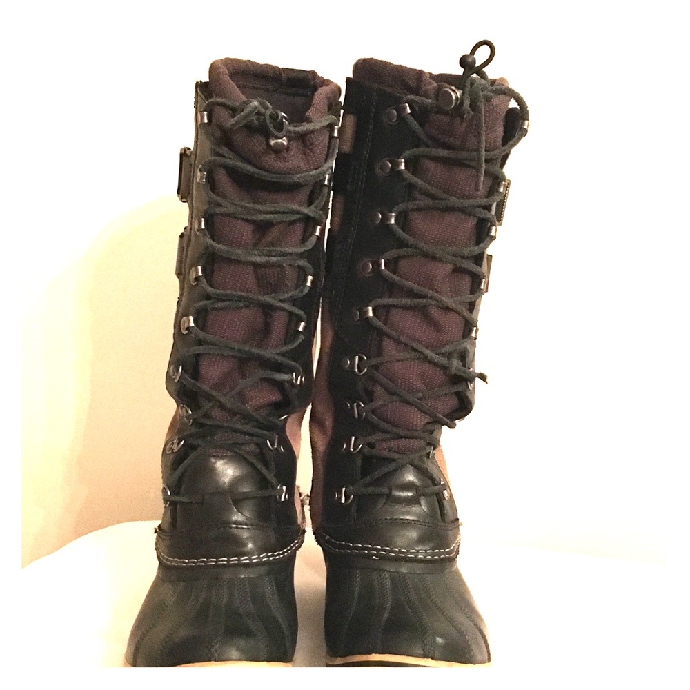 Sorel Joan of Arc boots size 9
